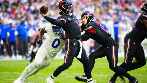 Arizona Cardinals quarterback Kyler Murray (1) against the Los Angeles Rams in the first half at State Farm Stadium.
